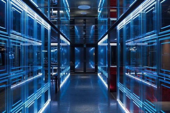 Внутренний лазер CCC 8mm стены клуба KTV выгравировал стекло Кристл