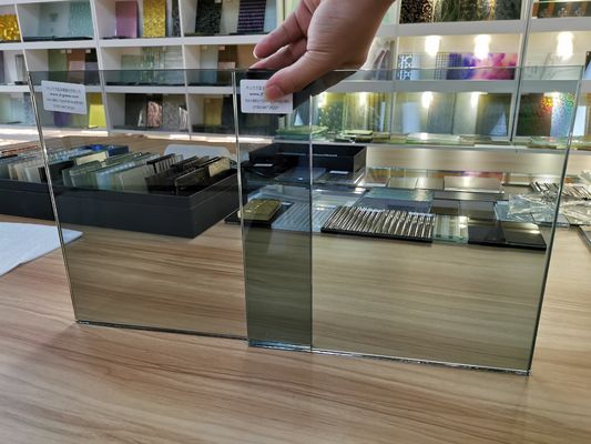 На открытом воздухе лобовое стекло звукоизоляционное Pvb прокатало защитное стекло