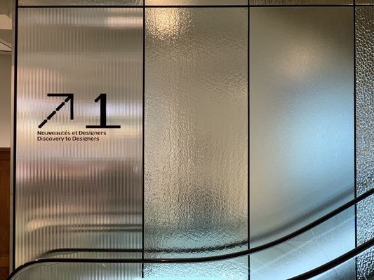 Прослойка искусства 3D отлакированная текстурой покрасила стеклянное Backsplash
