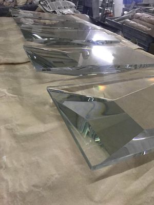 предпосылка 3D KTV Bespoke 12mm отрезанные стекла Кристл